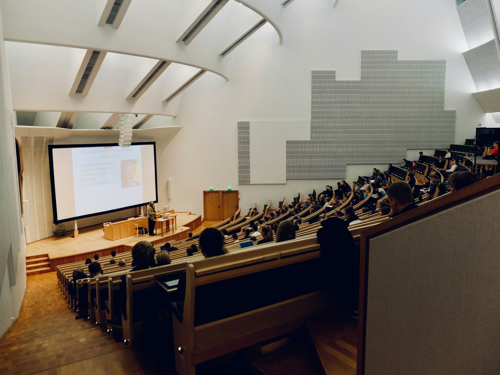 Bezuinigen op hoger onderwijs: welke opties jouw studiefinanciering raken